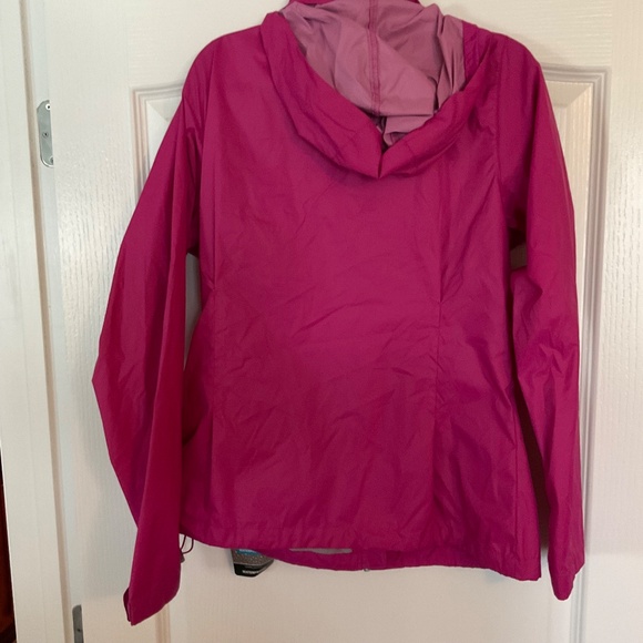 NWT, Women’s Switchback™ III Jacket, Size M, Pink with grey accents - Picture 7 of 9